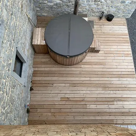 La Cachette Dans Le Verger Hébergement de vacances Foy-Notre-Dame