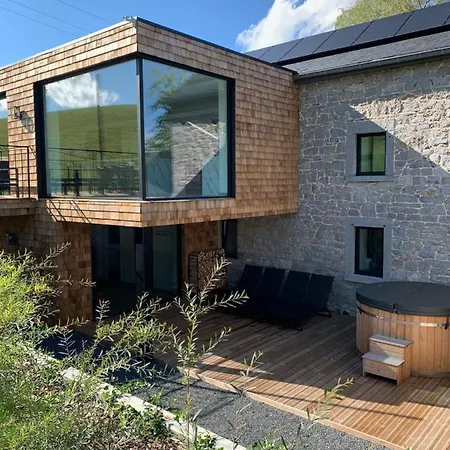 La Cachette Dans Le Verger * Foy-Notre-Dame